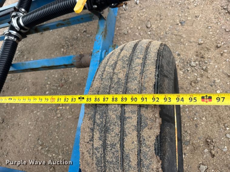 image for item ET1651 Tip tank fertilizer trailer