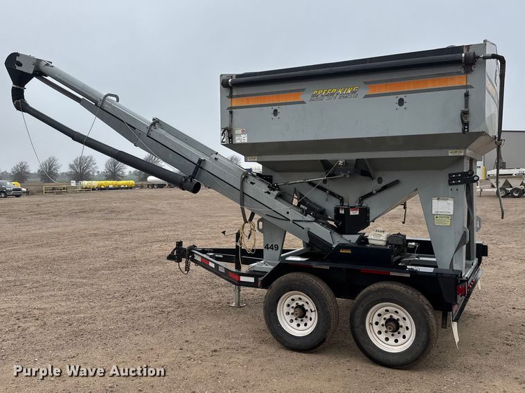 image for item ET1652 2015 Crustbuster Speed King Inc. 160 PT 90882100 seed tender