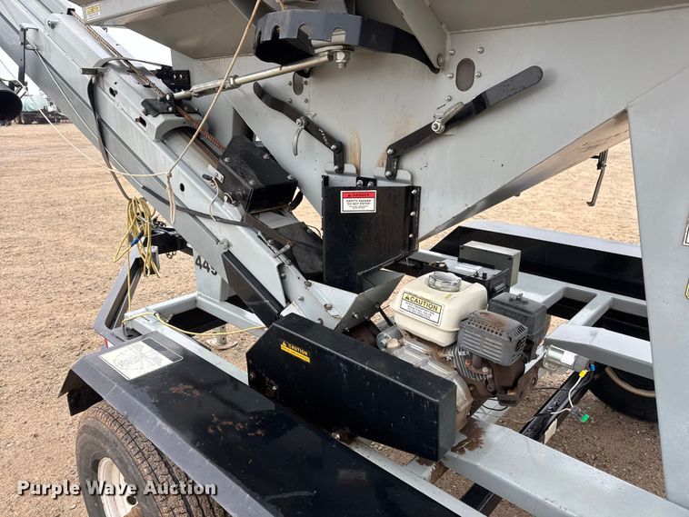 image for item ET1652 2015 Crustbuster Speed King Inc. 160 PT 90882100 seed tender