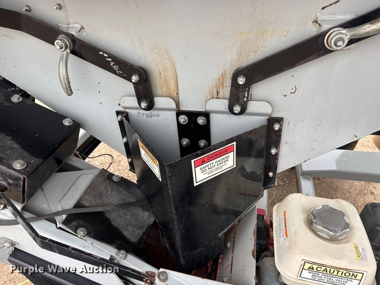 image for item ET1652 2015 Crustbuster Speed King Inc. 160 PT 90882100 seed tender