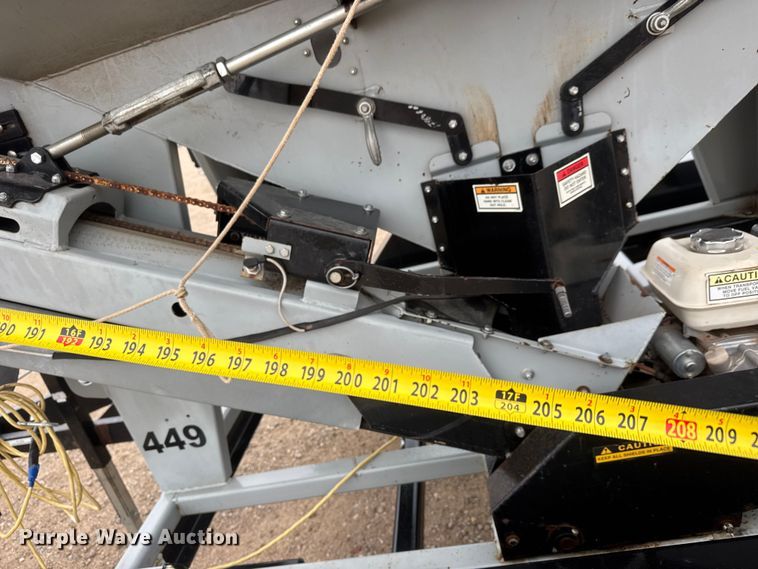 image for item ET1652 2015 Crustbuster Speed King Inc. 160 PT 90882100 seed tender