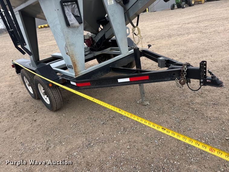 image for item ET1652 2015 Crustbuster Speed King Inc. 160 PT 90882100 seed tender