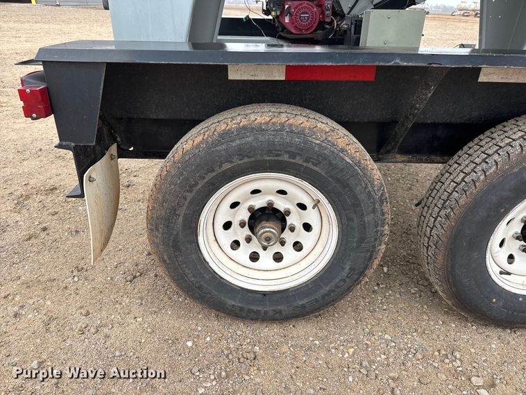 image for item ET1652 2015 Crustbuster Speed King Inc. 160 PT 90882100 seed tender