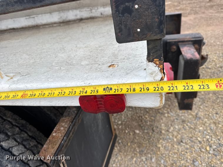 image for item ET1653 1999 International 9200 fertilizer delivery truck