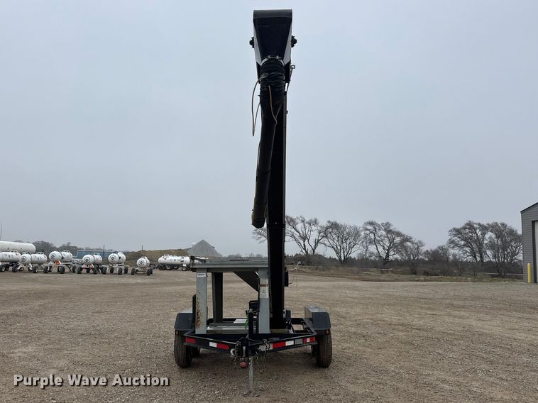 image for item ET1654 2013 Crustbuster Speed King Inc. Tote G R 90907700 seed tender