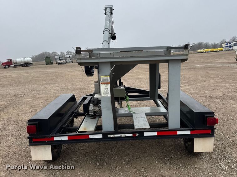 image for item ET1654 2013 Crustbuster Speed King Inc. Tote G R 90907700 seed tender