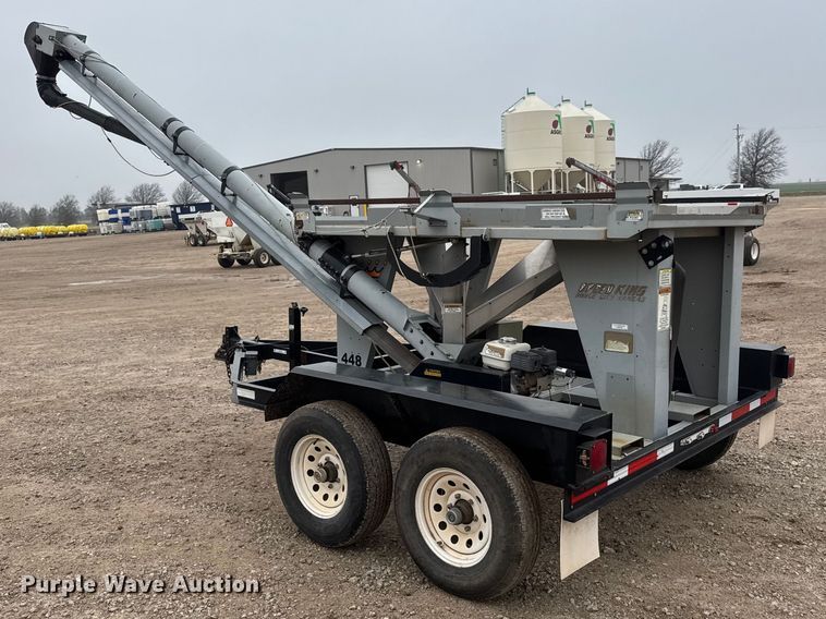 image for item ET1654 2013 Crustbuster Speed King Inc. Tote G R 90907700 seed tender