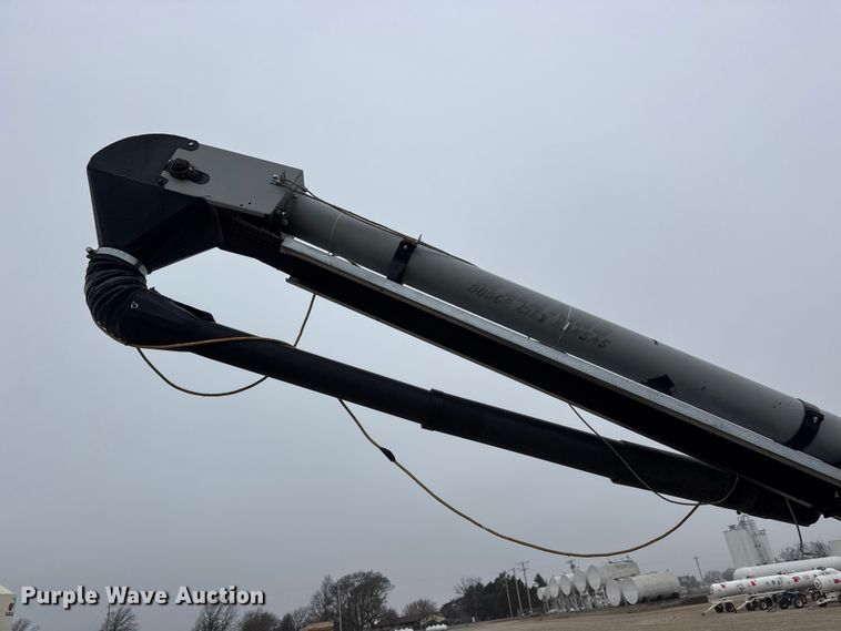 image for item ET1654 2013 Crustbuster Speed King Inc. Tote G R 90907700 seed tender