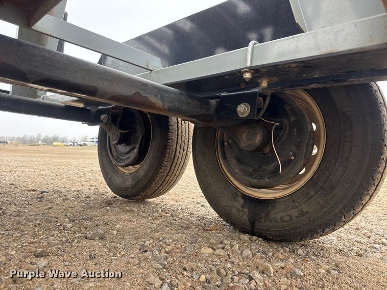 image for item ET1654 2013 Crustbuster Speed King Inc. Tote G R 90907700 seed tender