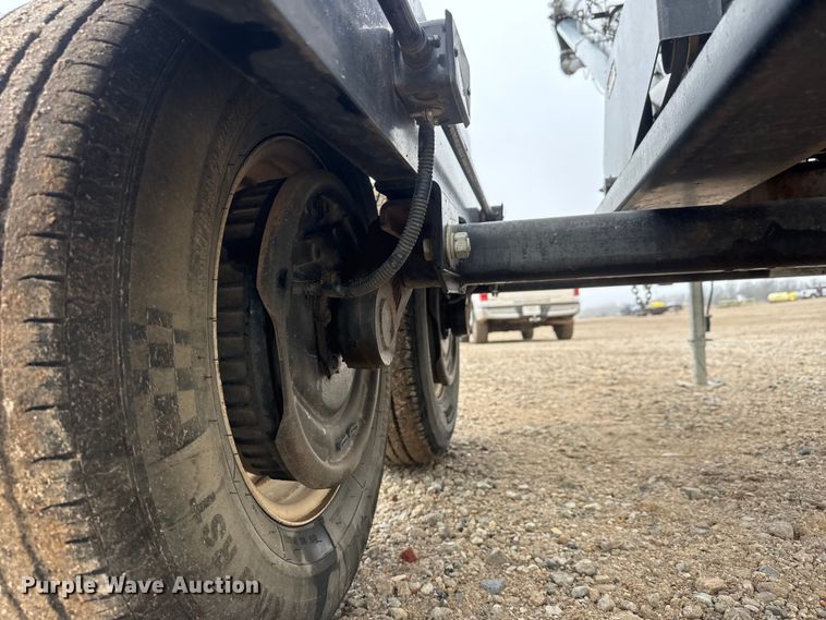 image for item ET1654 2013 Crustbuster Speed King Inc. Tote G R 90907700 seed tender