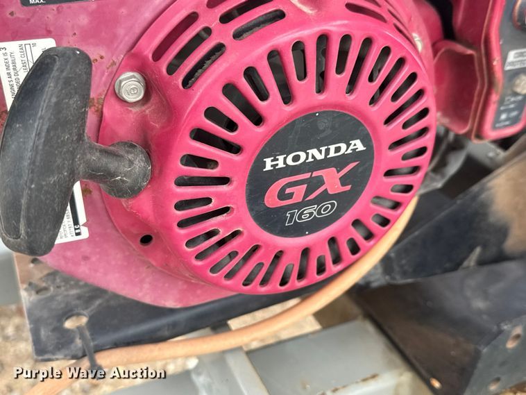 image for item ET1654 2013 Crustbuster Speed King Inc. Tote G R 90907700 seed tender