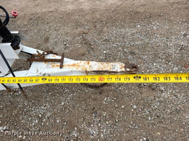 image for item ET1656 Willmar Super 500 Narrow Track spreader