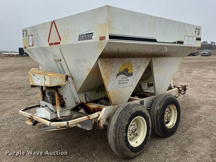 image for item ET1658 Willmar 500 spreader