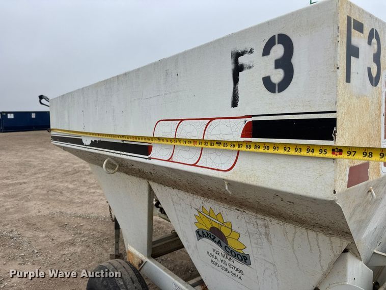 image for item ET1658 Willmar 500 spreader