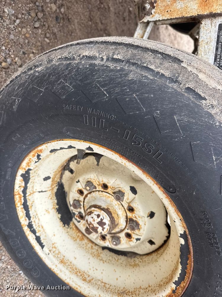 image for item ET1658 Willmar 500 spreader