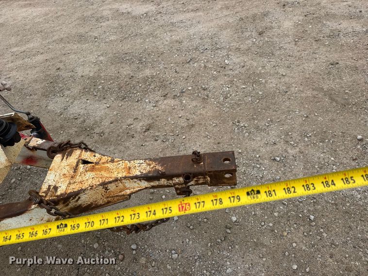 image for item ET1659 Willmar 500 spreader