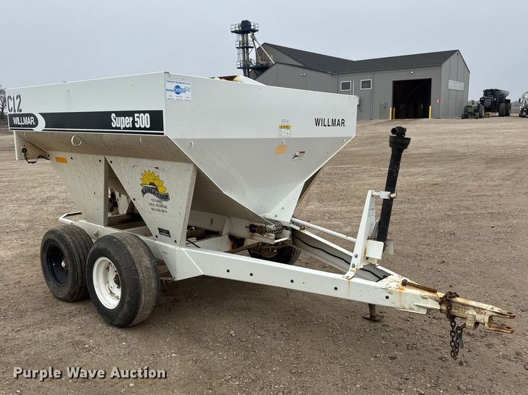 image for item ET1660 Willmar Super 500 spreader