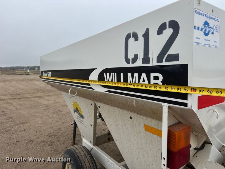 image for item ET1660 Willmar Super 500 spreader