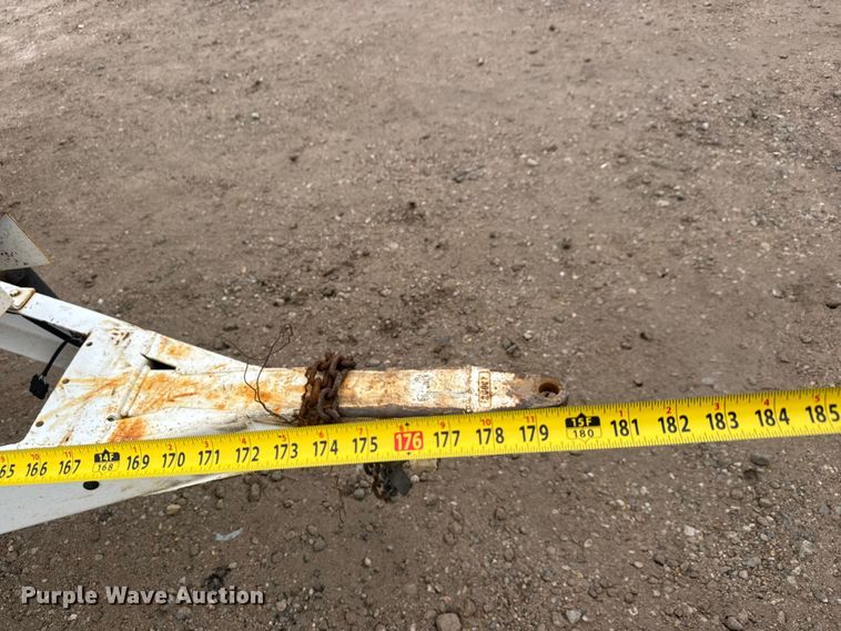 image for item ET1660 Willmar Super 500 spreader