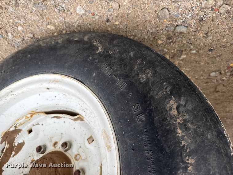 image for item ET1660 Willmar Super 500 spreader