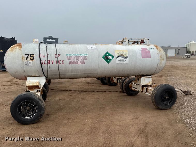 image for item ET1661 (3) NH3 tank trailers