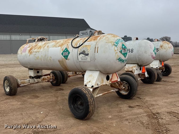 image for item ET1661 (3) NH3 tank trailers