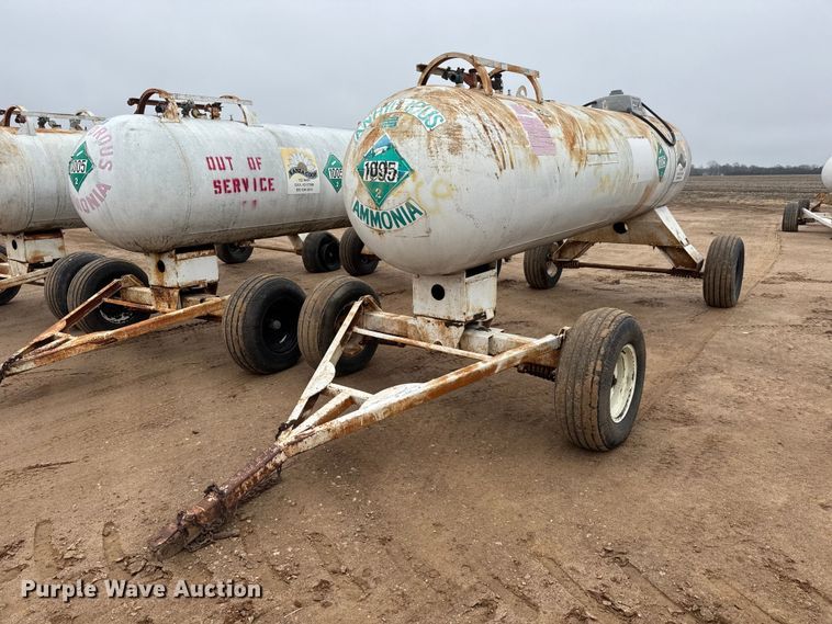 image for item ET1661 (3) NH3 tank trailers