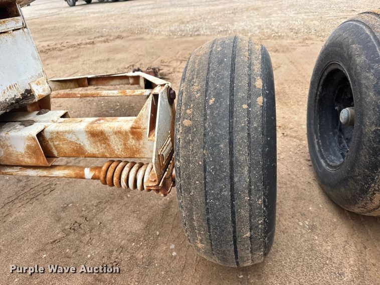 image for item ET1661 (3) NH3 tank trailers