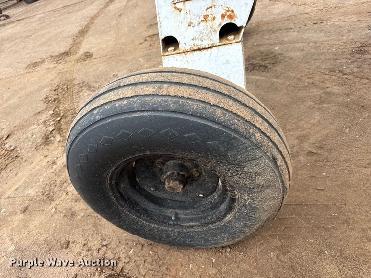 image for item ET1661 (3) NH3 tank trailers