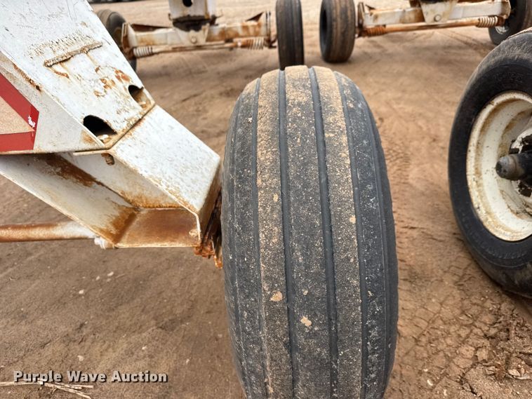 image for item ET1661 (3) NH3 tank trailers