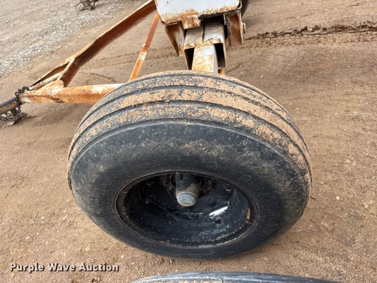 image for item ET1661 (3) NH3 tank trailers