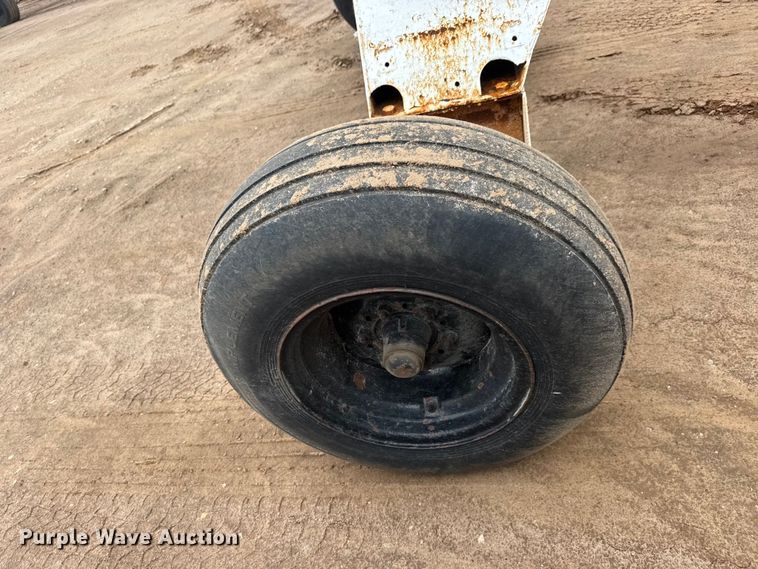 image for item ET1661 (3) NH3 tank trailers