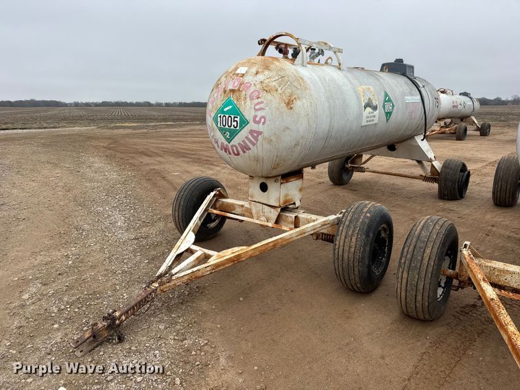 image for item ET1661 (3) NH3 tank trailers