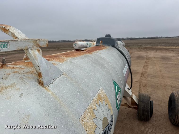 image for item ET1661 (3) NH3 tank trailers