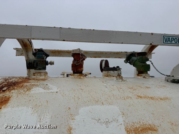 image for item ET1662 (4) NH3 tank trailers