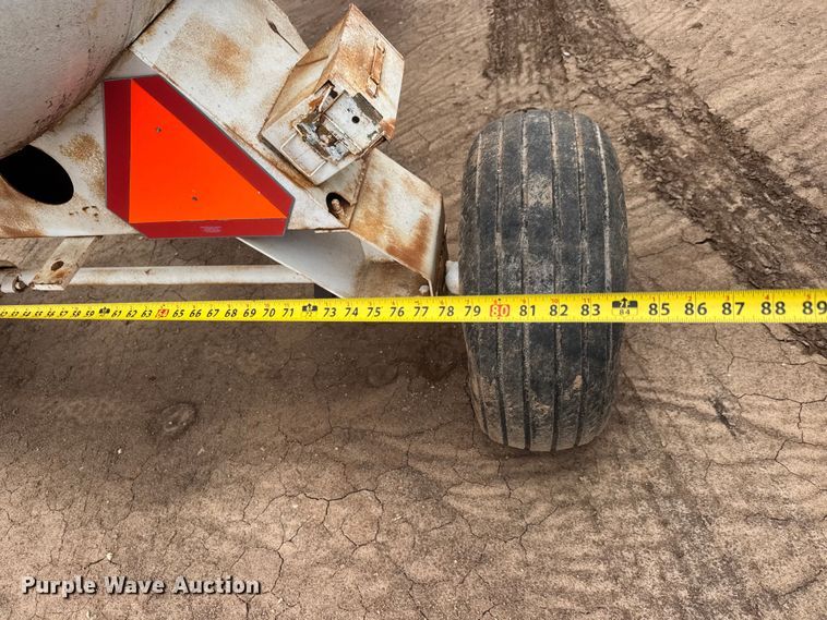 image for item ET1662 (4) NH3 tank trailers