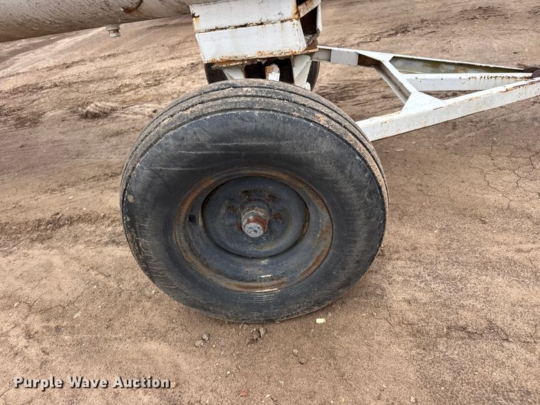 image for item ET1662 (4) NH3 tank trailers