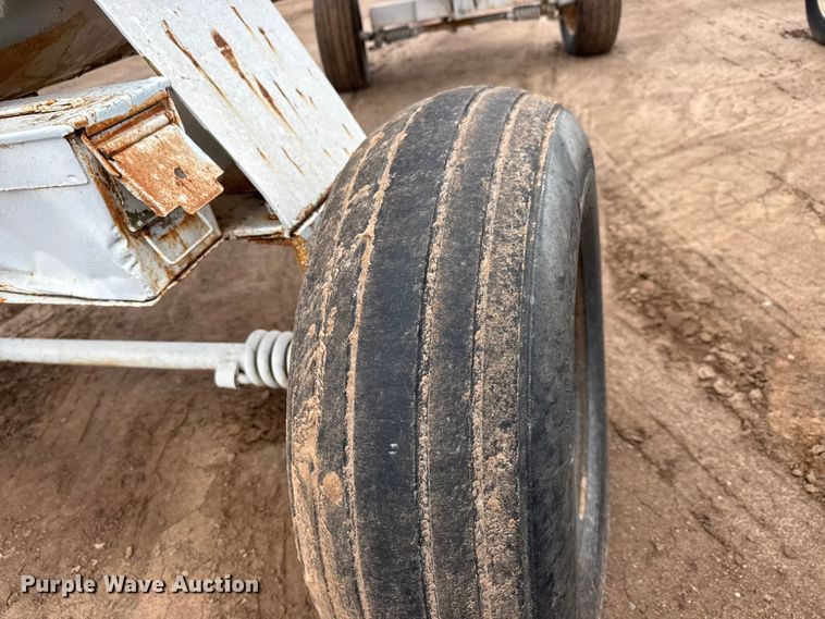 image for item ET1662 (4) NH3 tank trailers