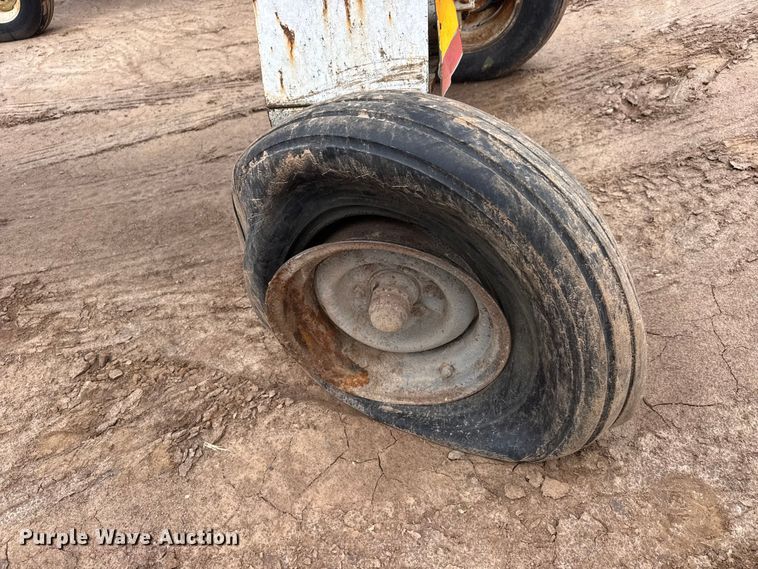 image for item ET1662 (4) NH3 tank trailers