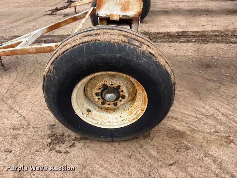 image for item ET1662 (4) NH3 tank trailers