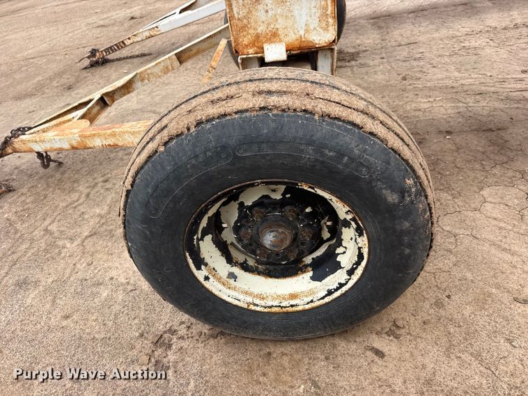 image for item ET1662 (4) NH3 tank trailers