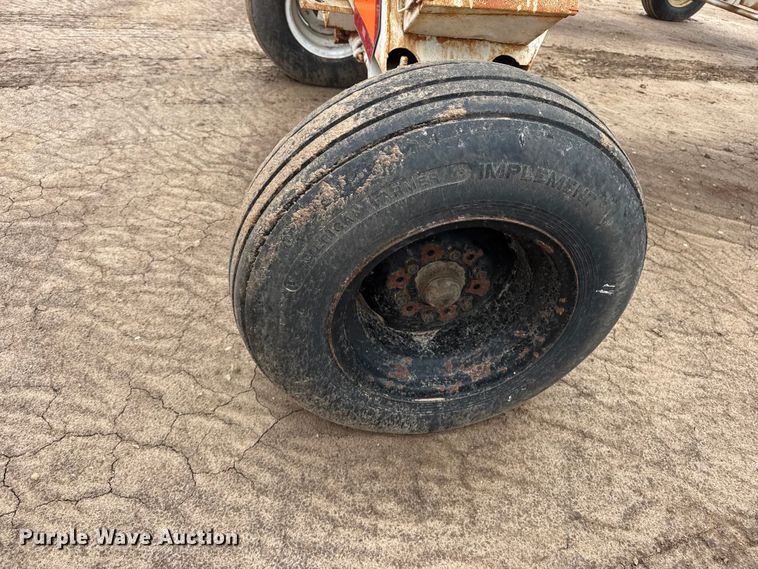 image for item ET1662 (4) NH3 tank trailers