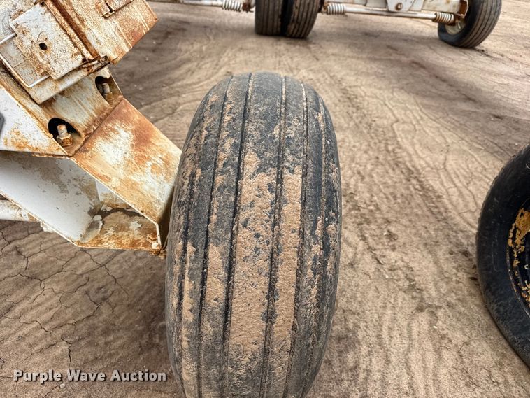 image for item ET1662 (4) NH3 tank trailers