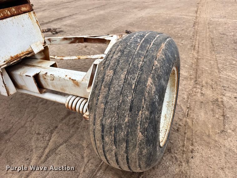 image for item ET1662 (4) NH3 tank trailers