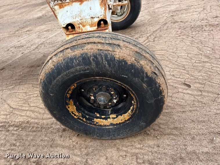 image for item ET1662 (4) NH3 tank trailers