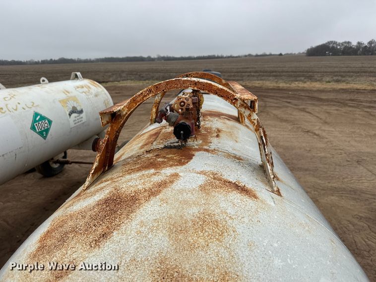 image for item ET1663 (3) NH3 tank trailers