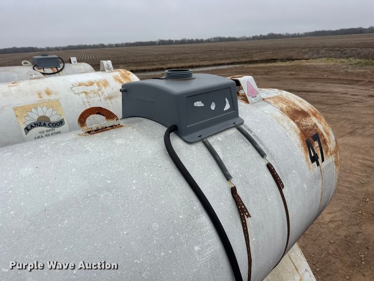 image for item ET1663 (3) NH3 tank trailers