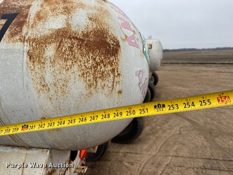 image for item ET1663 (3) NH3 tank trailers