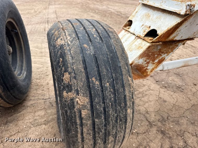 image for item ET1663 (3) NH3 tank trailers