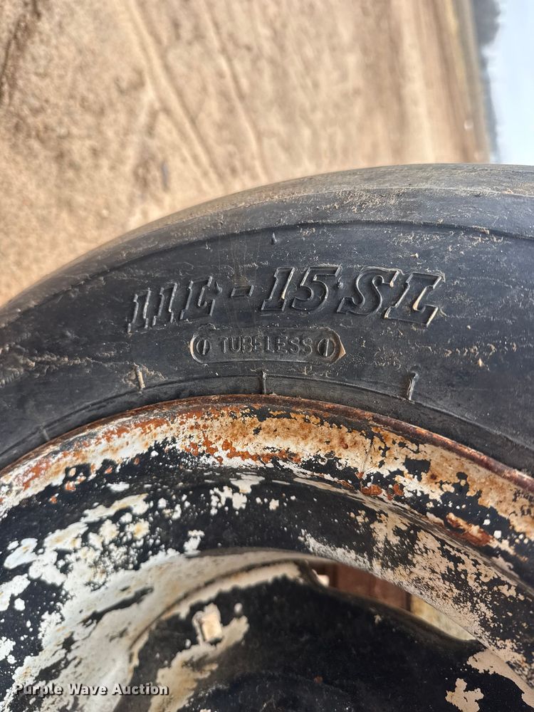 image for item ET1663 (3) NH3 tank trailers